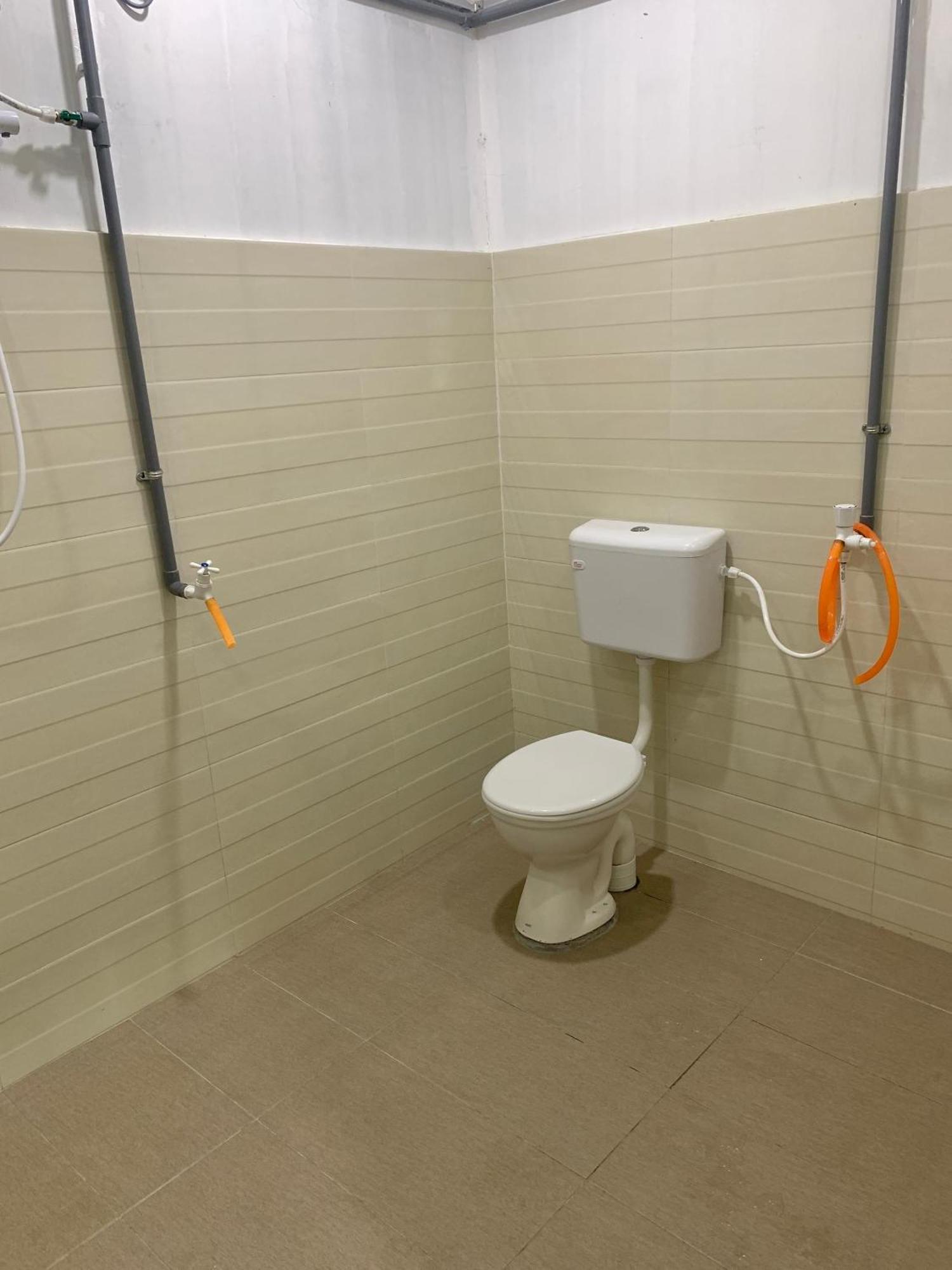 Tiara Inn Homestay 2 Tingkat Pontian Johor Pontian Besar 外观 照片